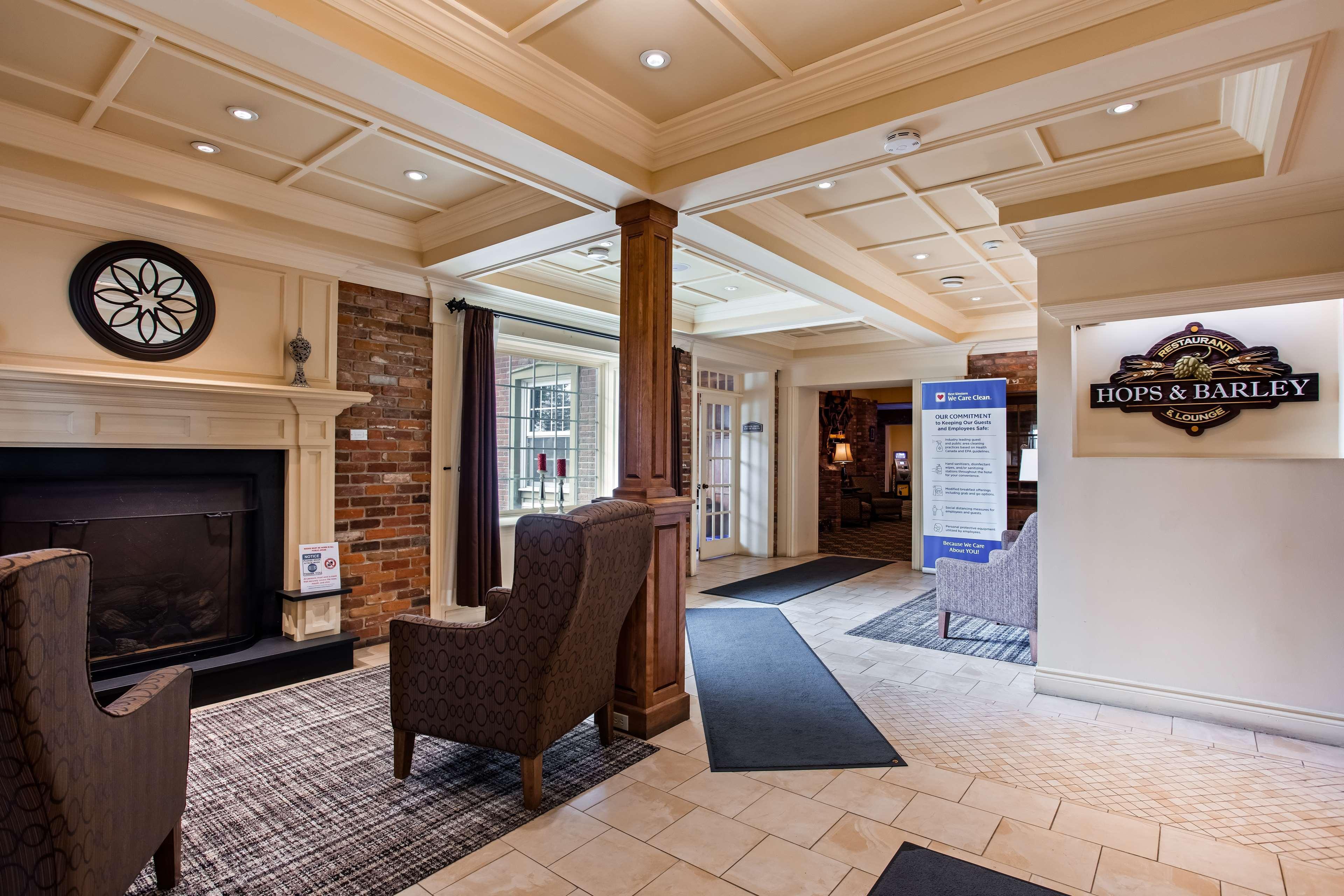 Best Western Parkway Inn & Conference Centre Cornwall Dış mekan fotoğraf